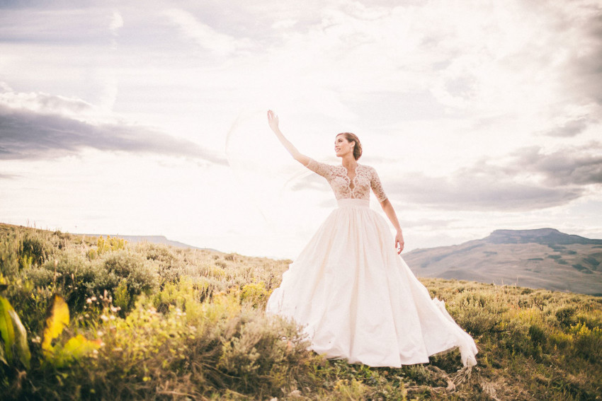 Lauren + Matt's Mountain Country Wedding near Crested Butte - Magnified ...